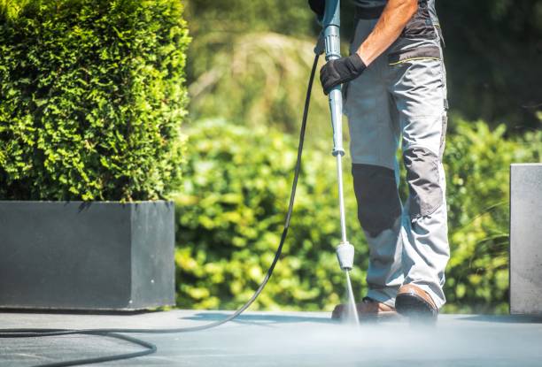 Best Spring Cleaning  in Douglass Hills, KY