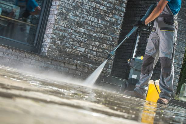 Best Pool Deck Cleaning  in Douglass Hills, KY